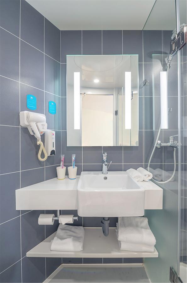 Hotel Hanting Liuzhou Road 2*